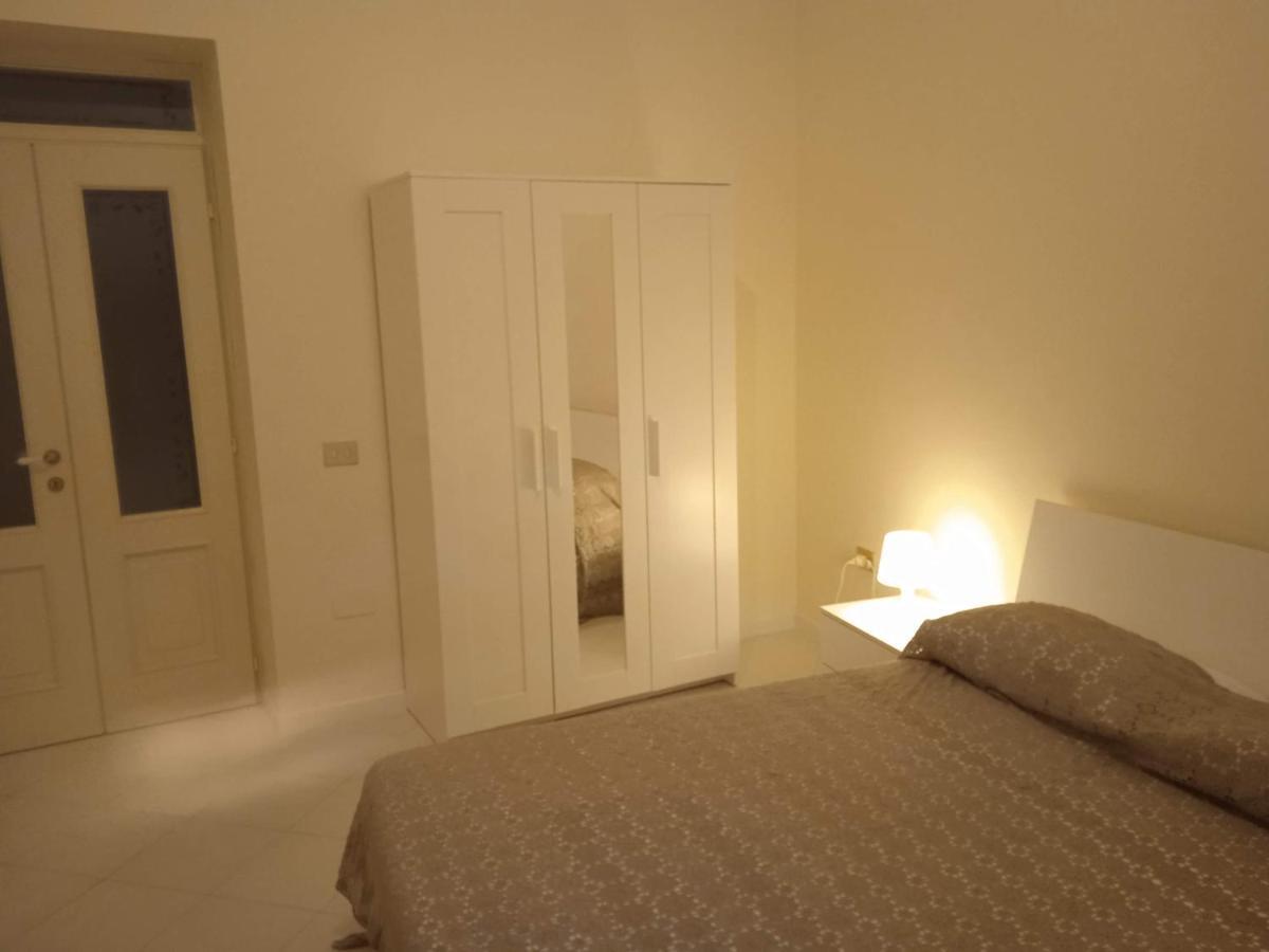 Casa Jacaranda Apartment Cagliari Bagian luar foto